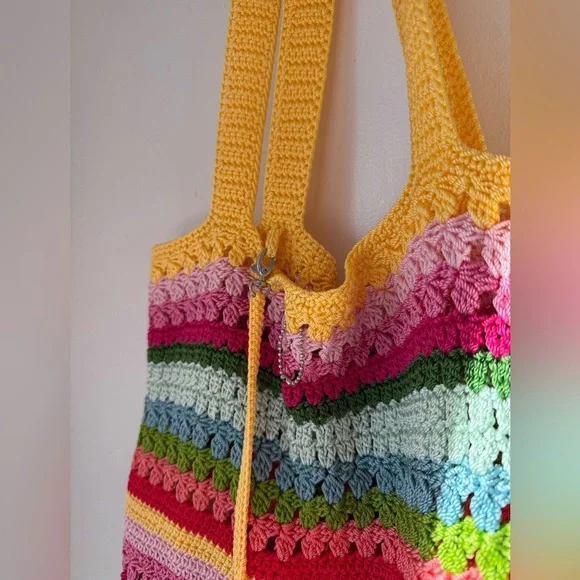 The Sak - Hand-Crochet Tote / Shoulder Bag & Matching Wallet: Laguna Beach IV - Picture 4 of 11